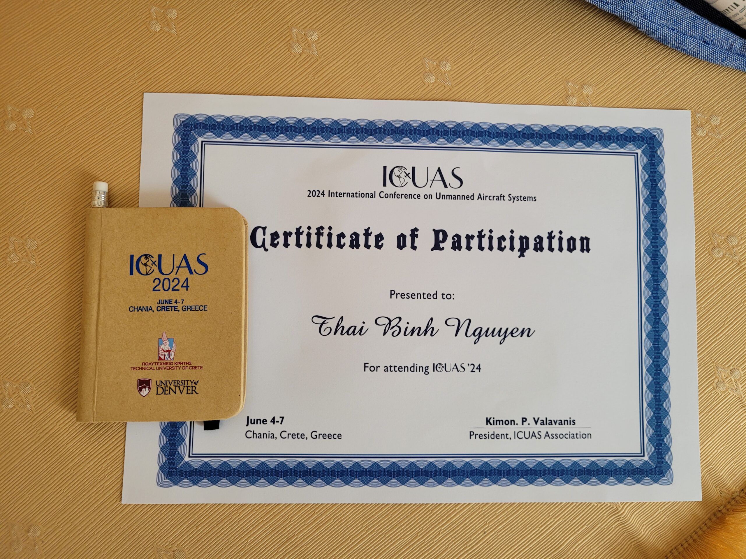 Online State-to-State Time-Optimal Trajectory Planning for Quadrotors in Unknown Cluttered Environments - ICUAS 2024